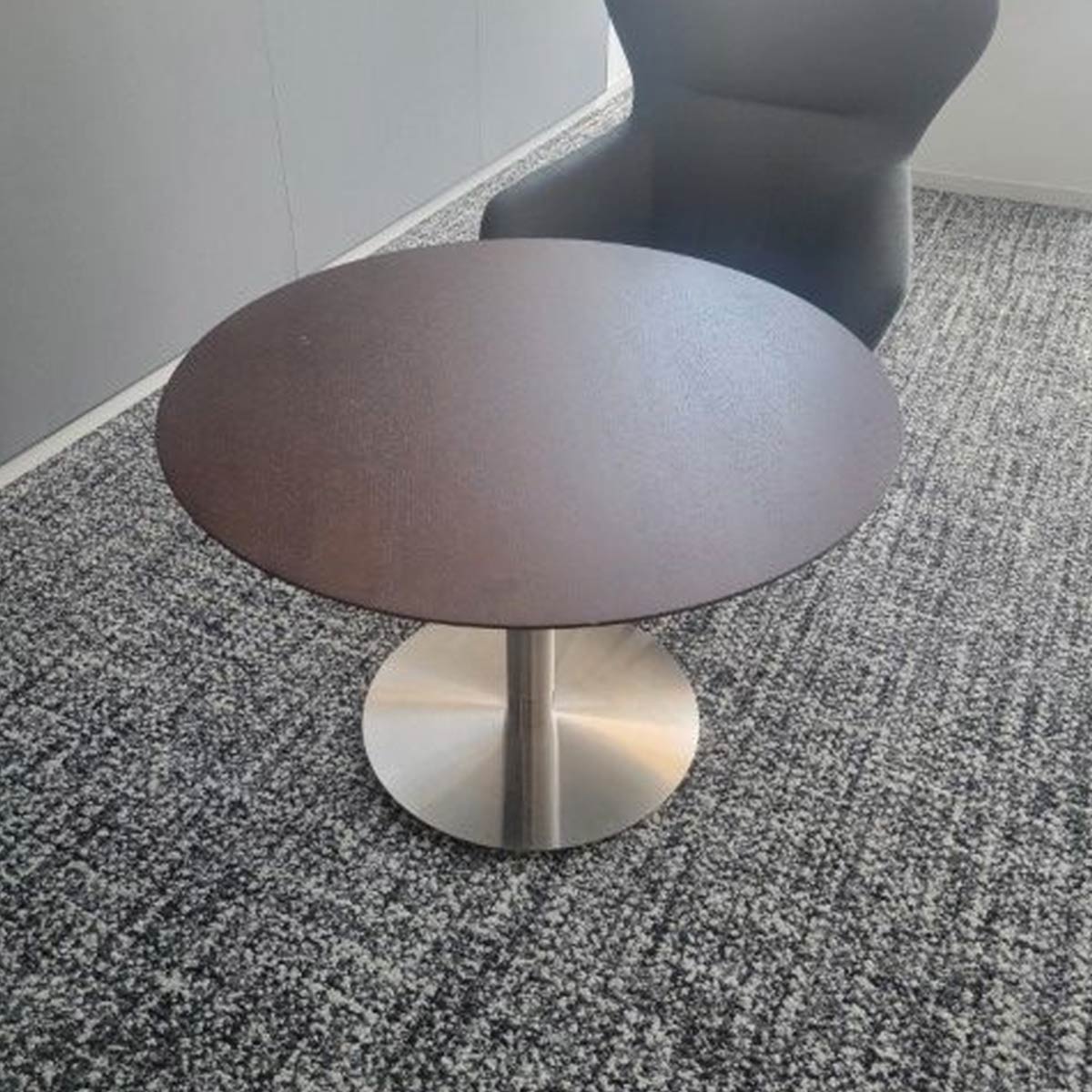T12346 - Bernhardt 36" Round Tables