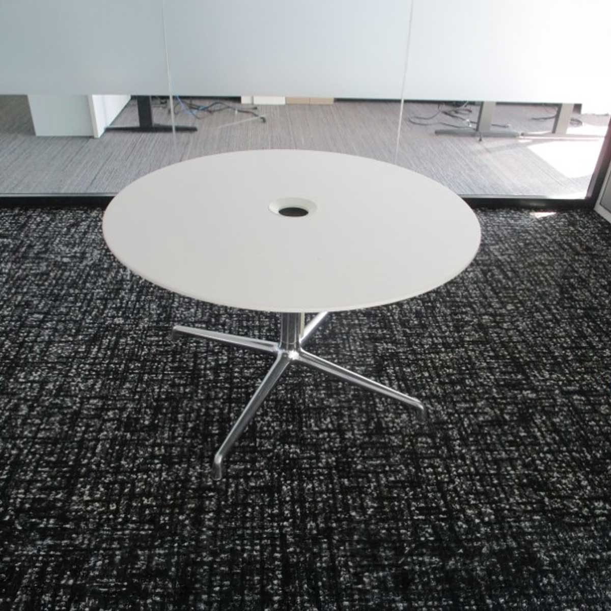 T12383 - 42" Coalesse Round Table