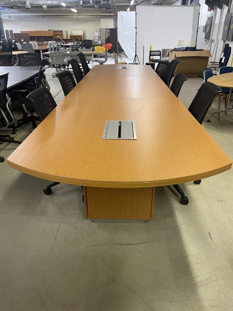 T12338 - 18' Conference Table