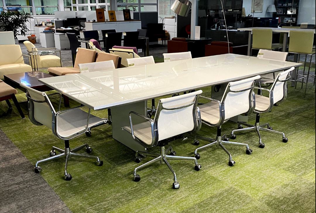 T12162 - 10' Glass Conference Table