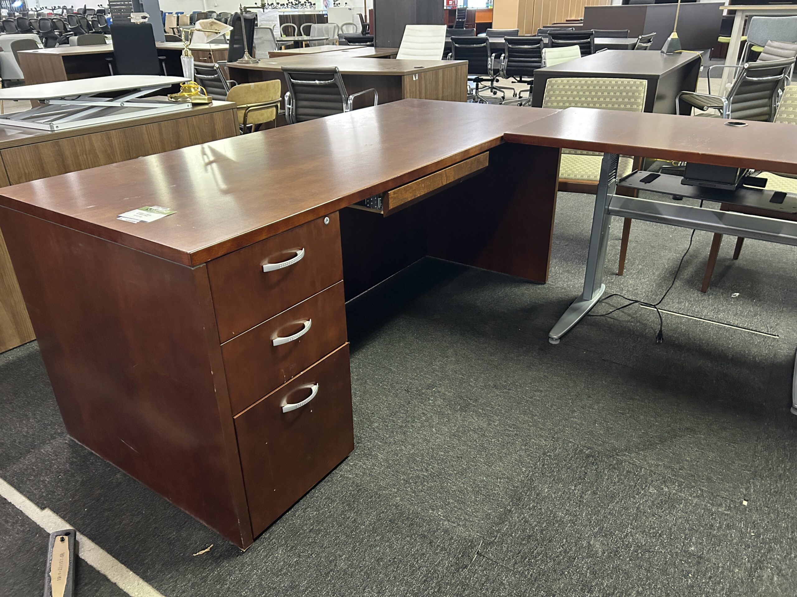 Indiana U-Shape Sit Stand Desk