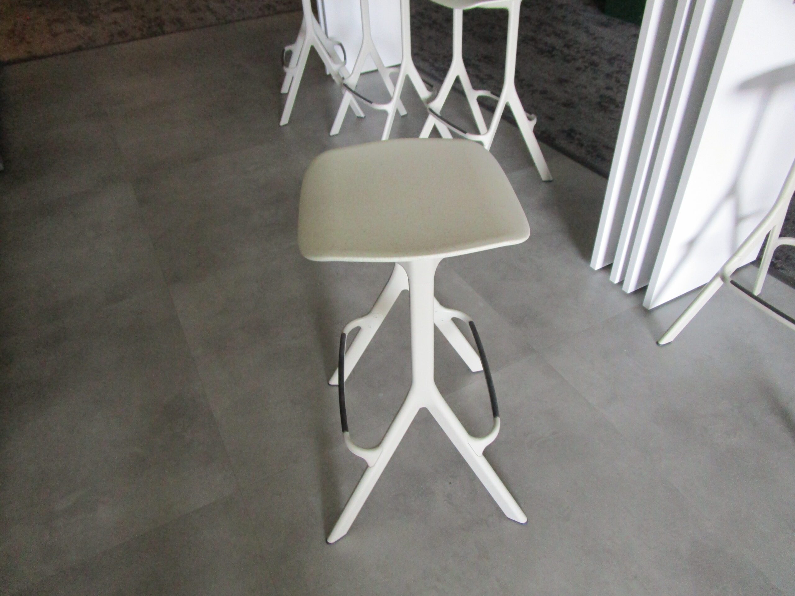 Allemuir Stools