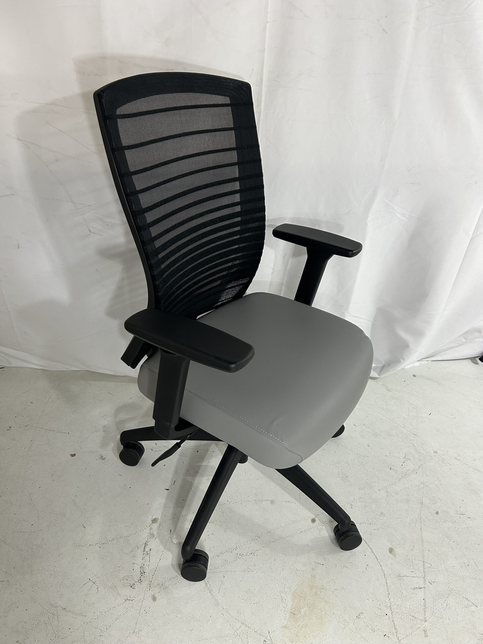 AIS Office Chairs