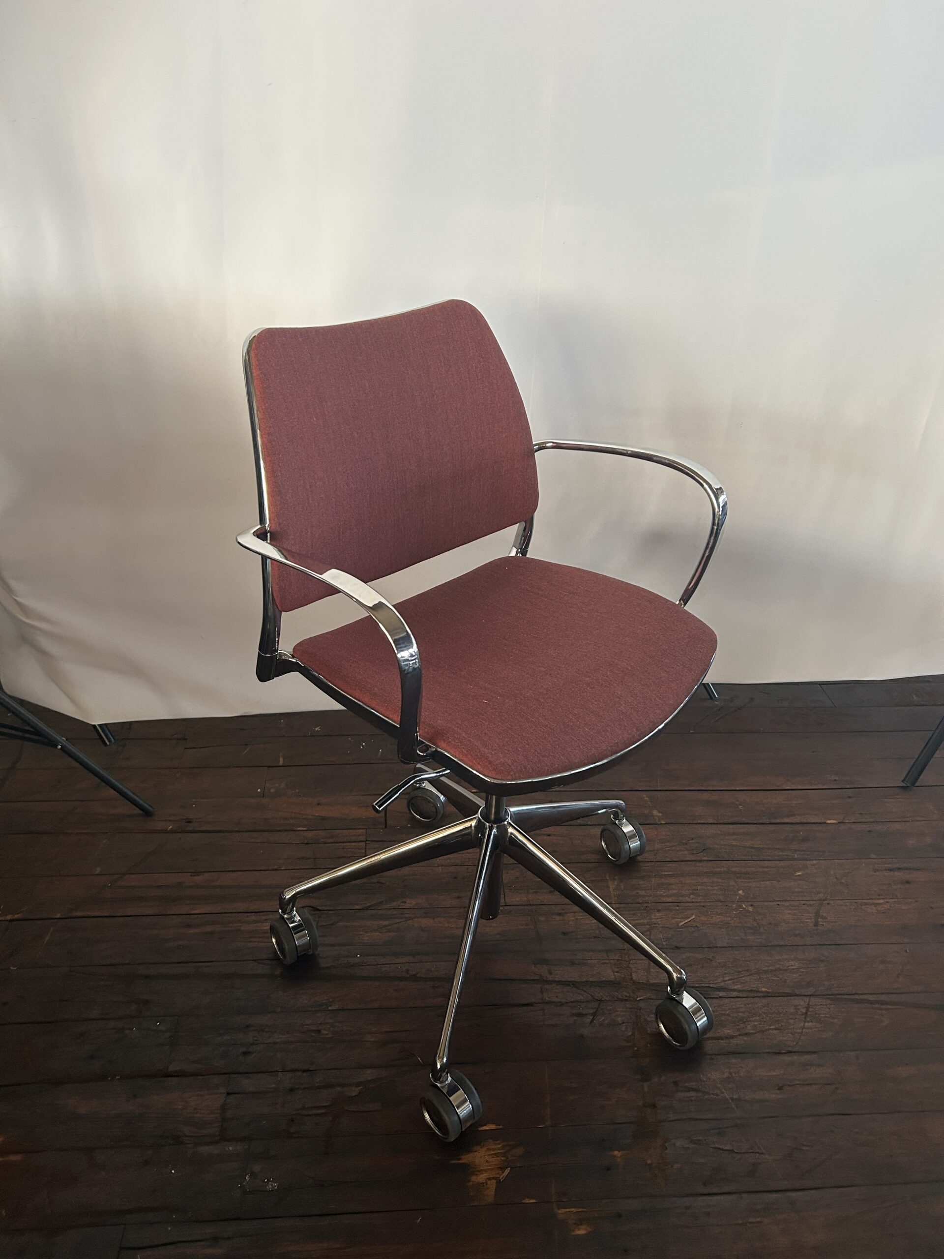 Red Stua Gas Tank Chair