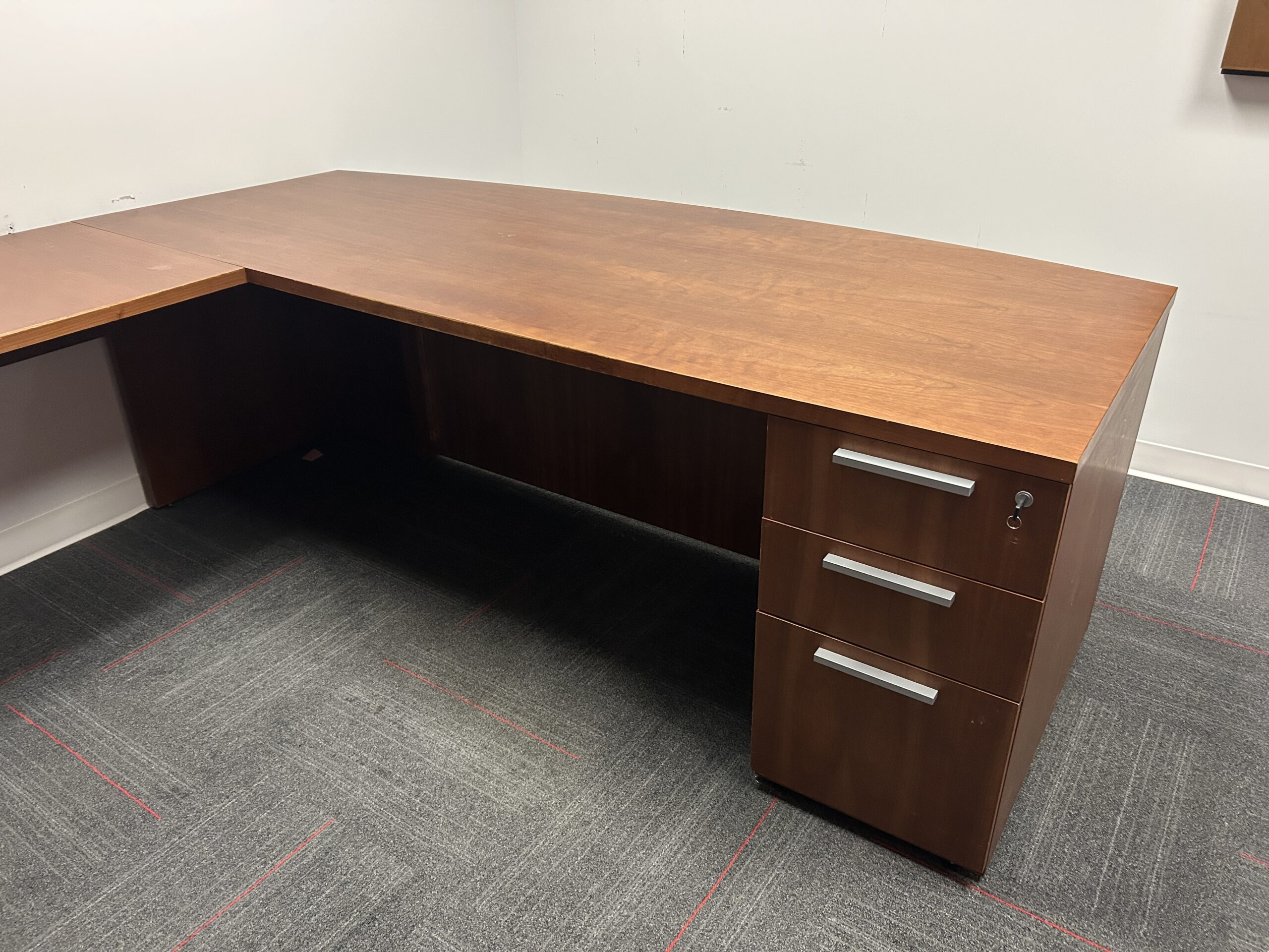 U Shape Private Office