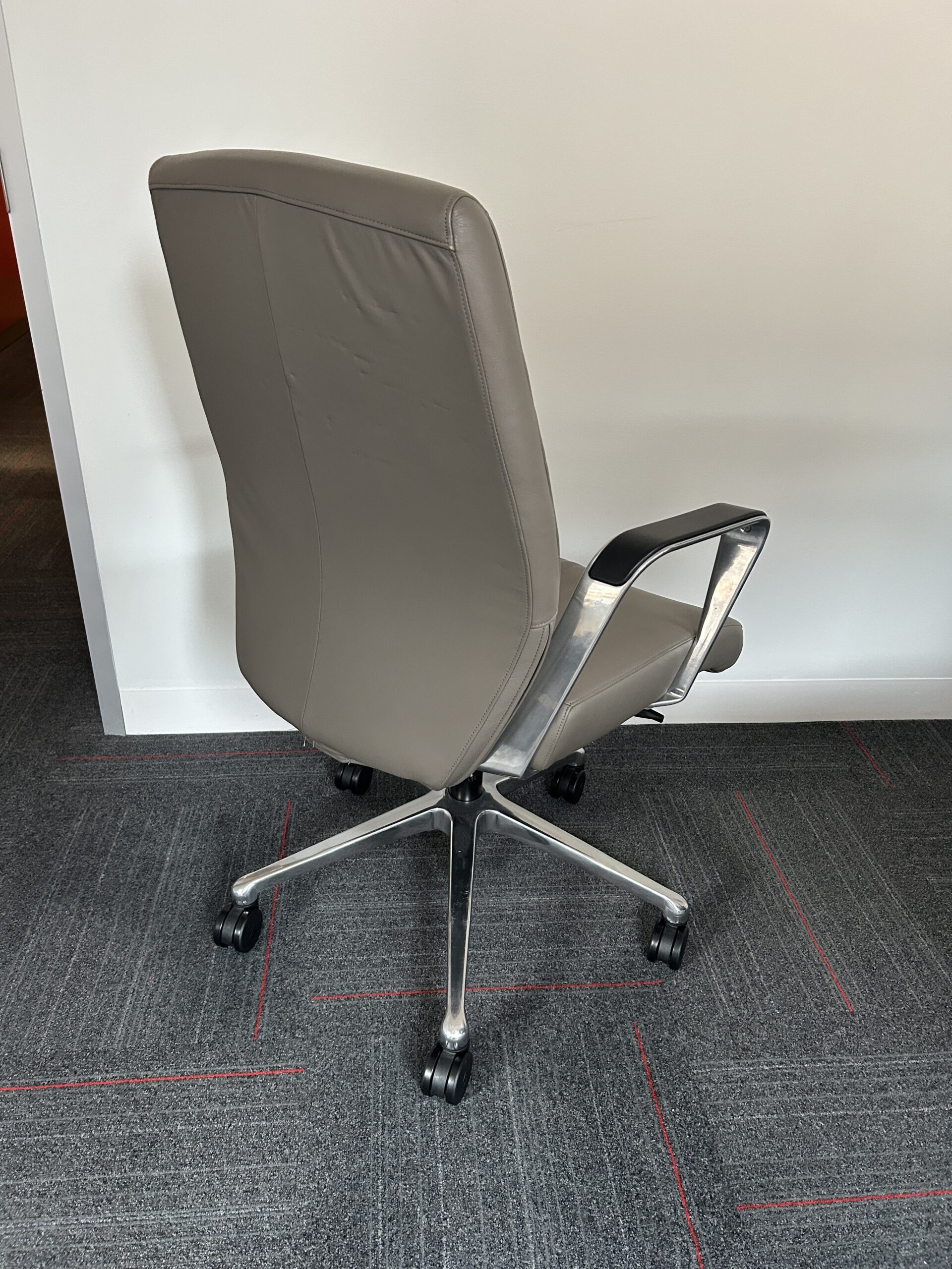 Highmark Fino Series Leather Chair