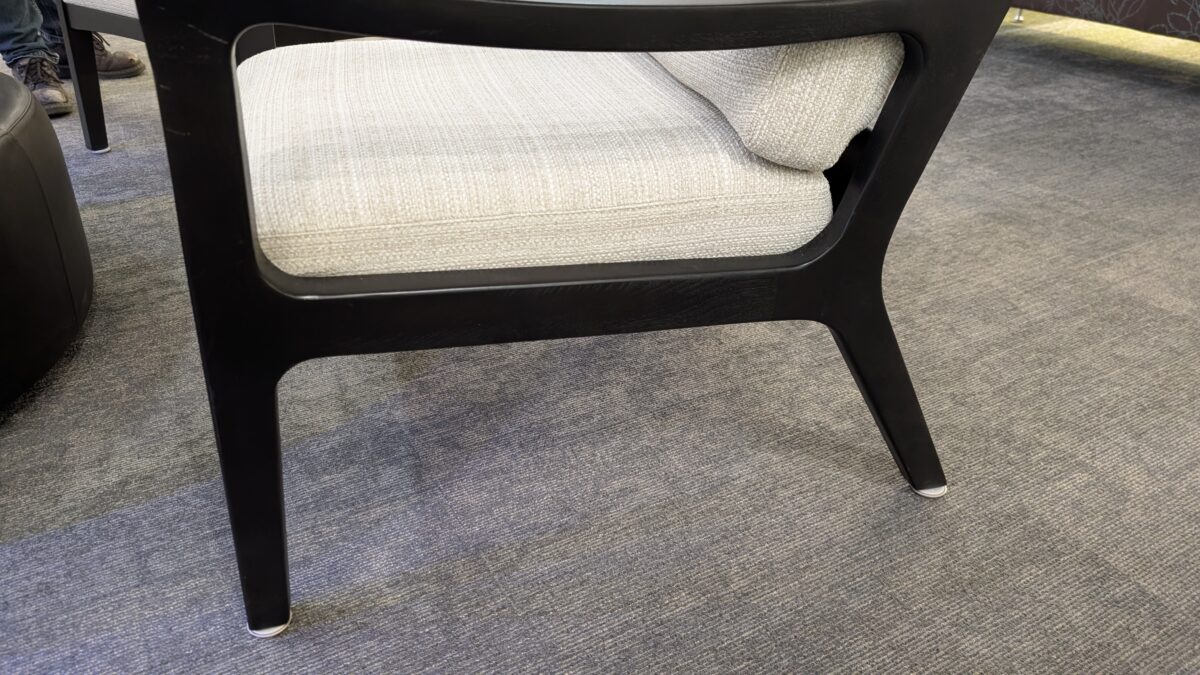 PXL 20260105 195331379