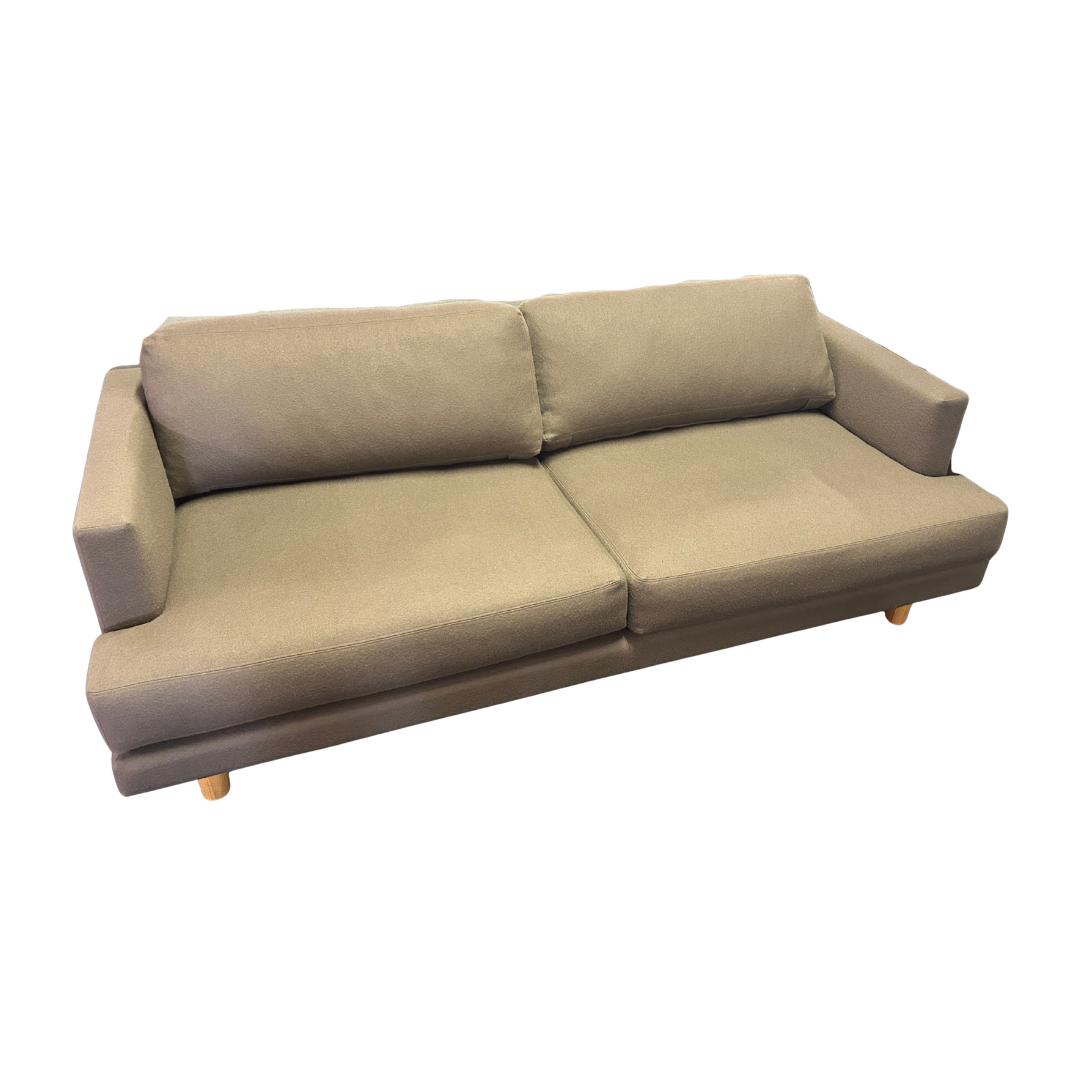 Knoll Loveseat