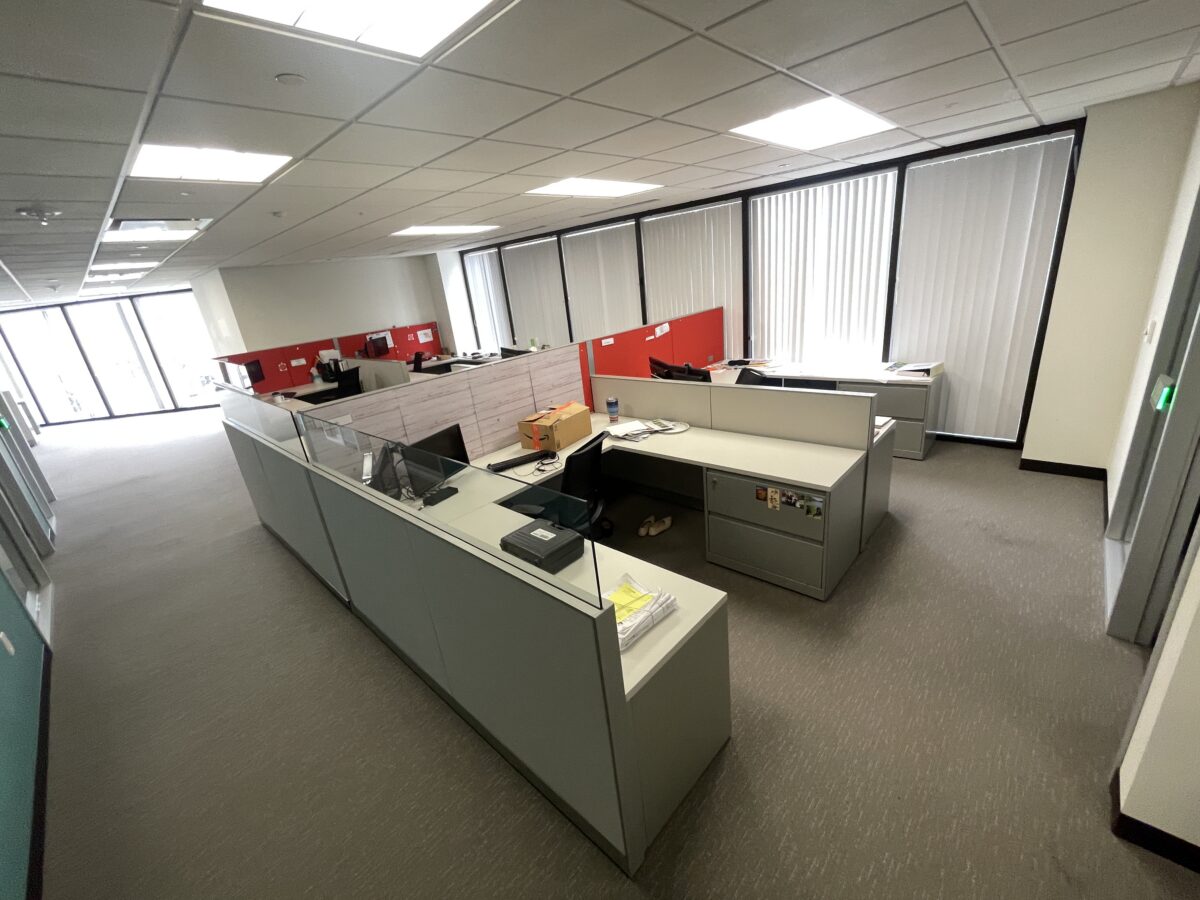 Steelcase Answer Glass Panel Workstations photo