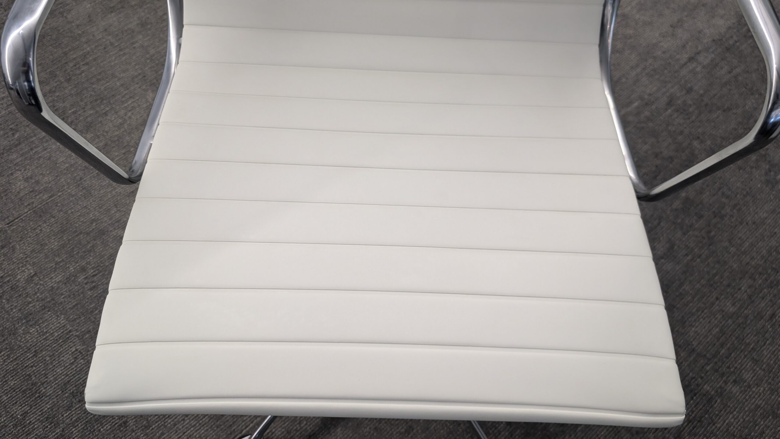 Mid-Back Conference Chair with Aluminum Frame