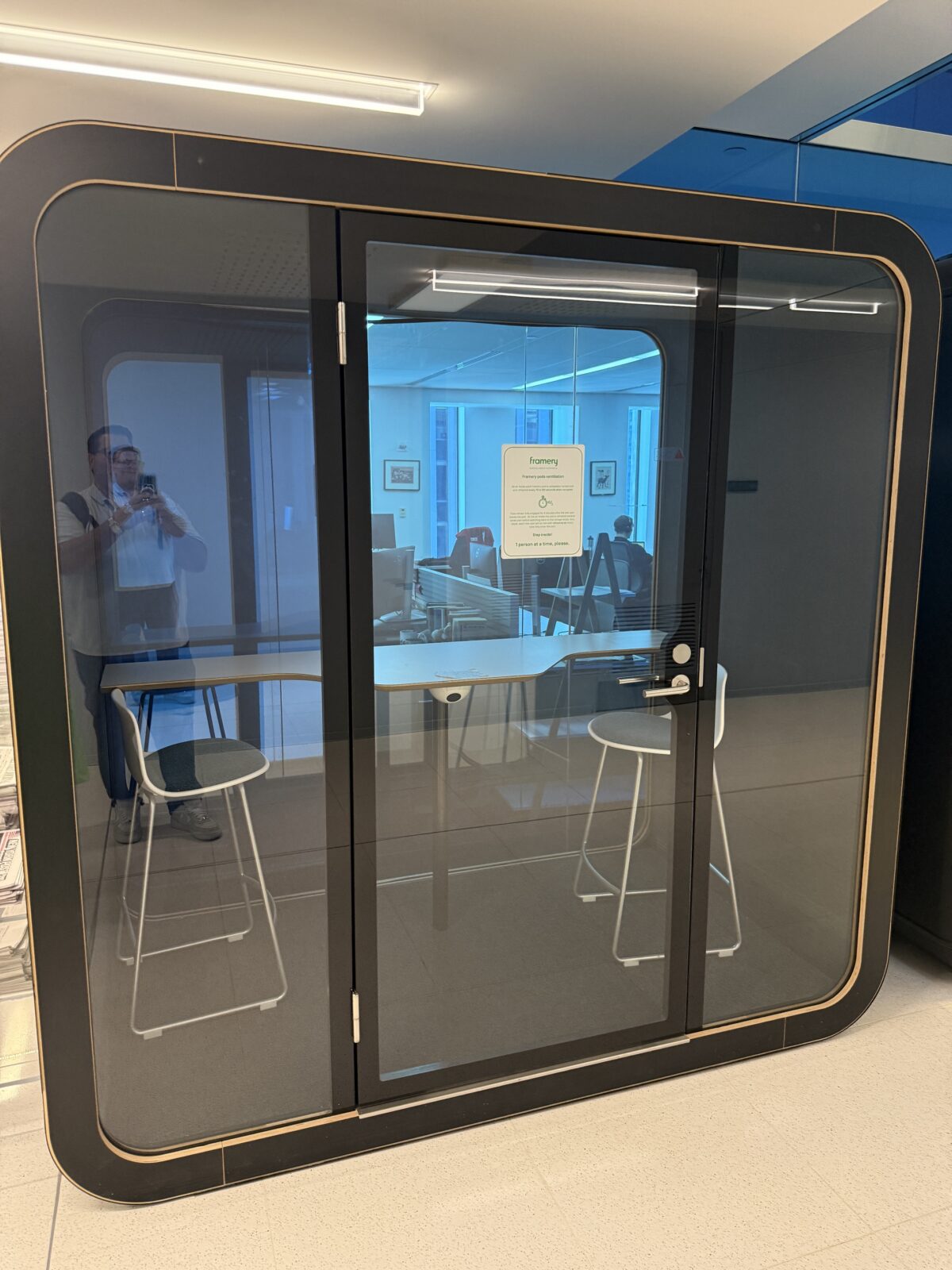 Framery Four Meeting Pod photo