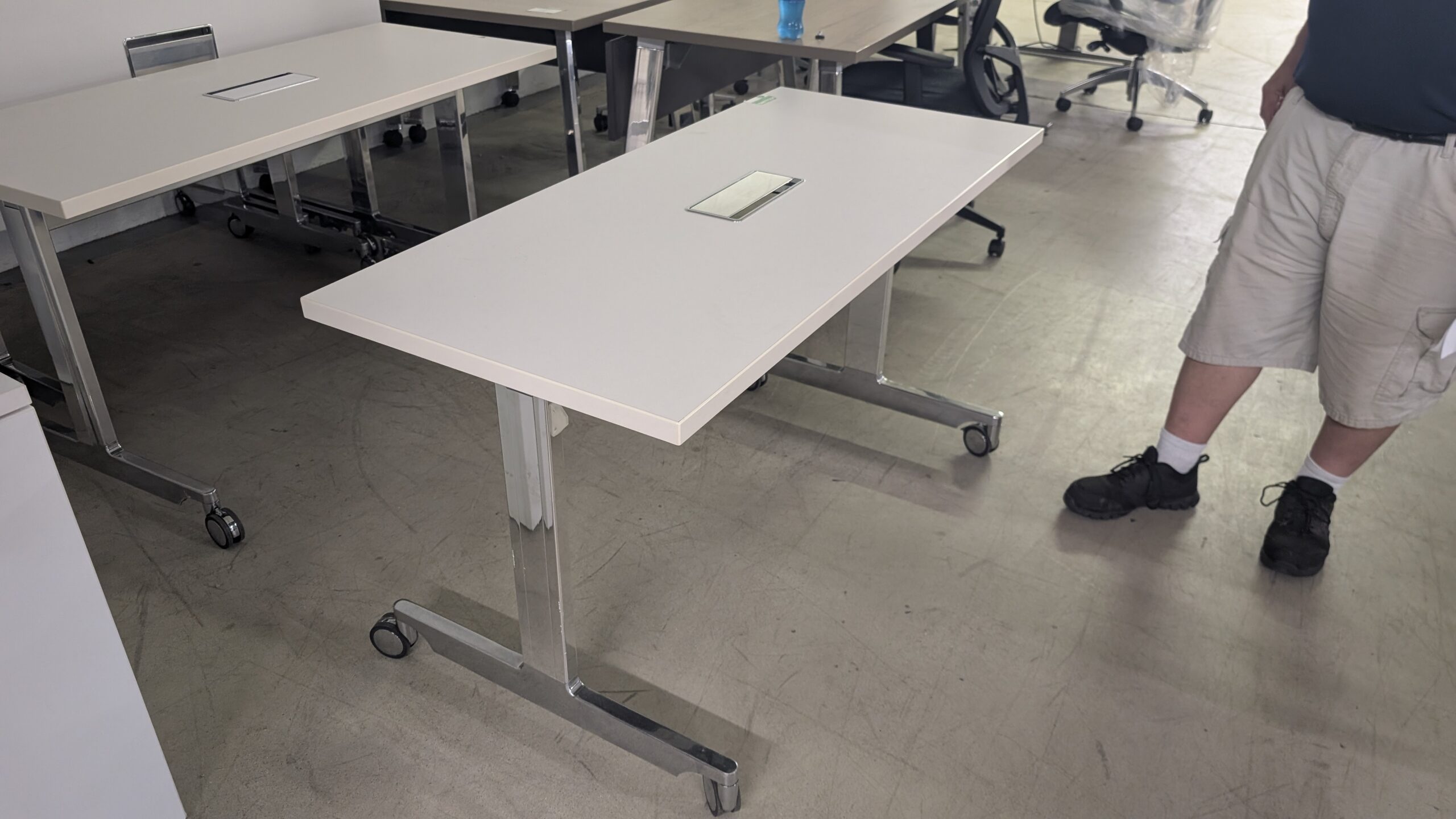 Bernhardt Flip-Top Table with Grommet